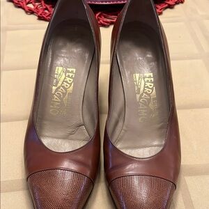 Salvatore Ferragamo Brown Leather Heels Timeless Design